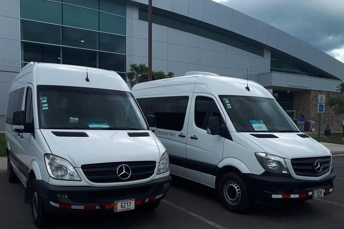 round-trip-transfer-liberia-airport-lir-to-riu-guanacaste-hotel