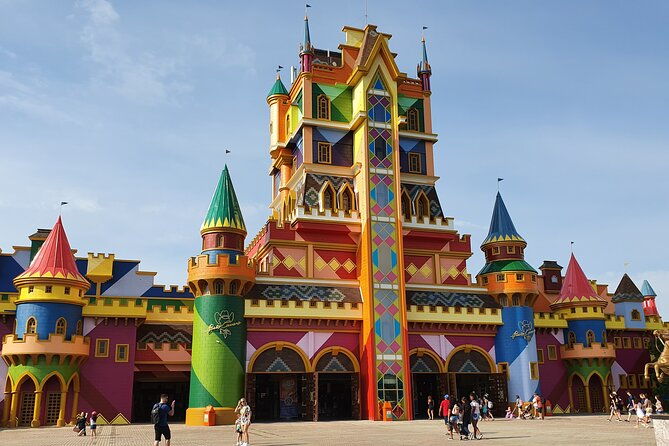 round-trip-transportation-from-florianopolis-to-beto-carrero-world