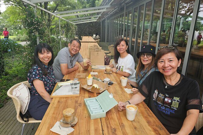 Round-trip transportation service to O`sulloc Tea Museum - Key Points