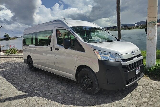 round-trip-vip-exclusive-transfer-to-tikal-from-belize-border