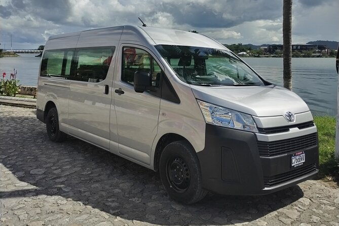 round-trip-vip-exclusive-transfer-to-tikal-from-belize-border