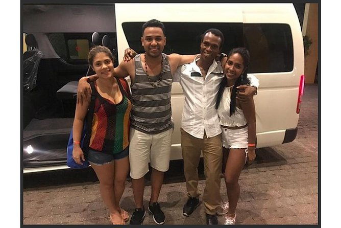 roundtrip-montego-bay-airport-transfer-to-negril-hotels-private