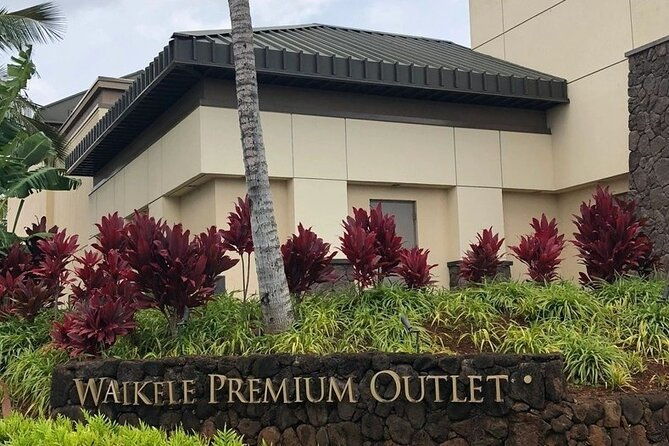 roundtrip-shuttle-from-waikiki-hotels-waikele-premium-outlets