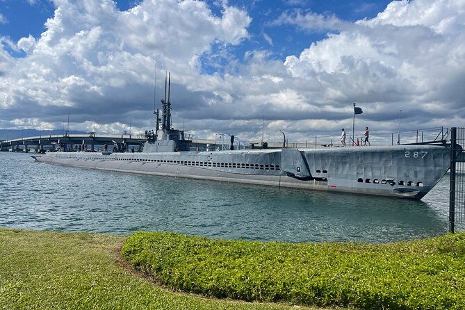 roundtrip-shuttle-from-waikiki-pearl-harbor-national-memorial-2