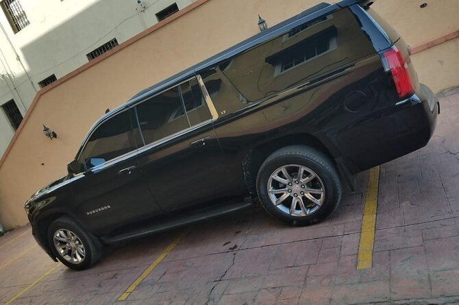 roundtrip-suv-from-punta-cana-airport-to-uvero-alto-hotels