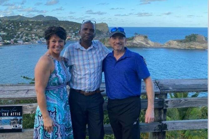 roundtrip-transfer-from-uvf-airport-to-resorts-in-gros-islet-groups-of-4-plus