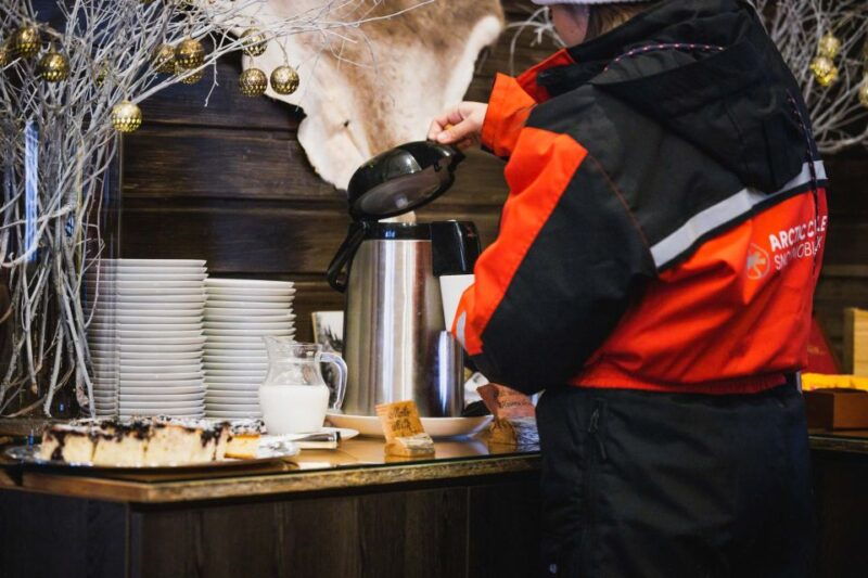 rovaniemi-arctic-circle-highlights-by-snowmobile