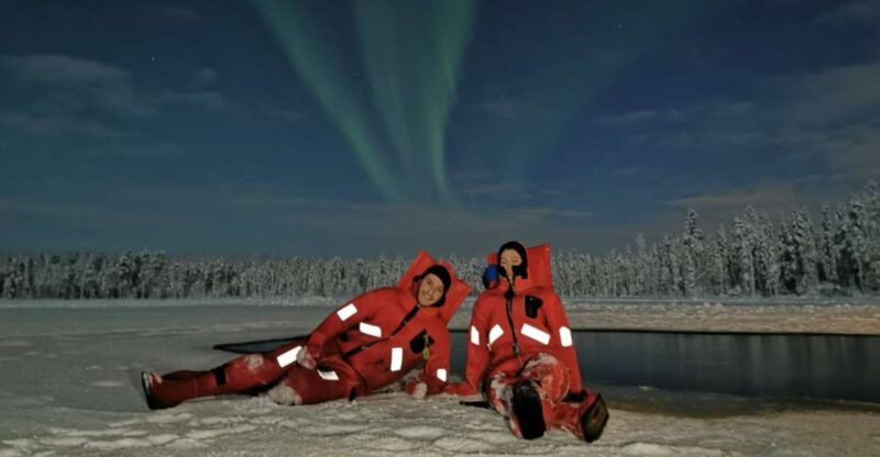 rovaniemi-arctic-ice-floating-and-northern-lights-tour