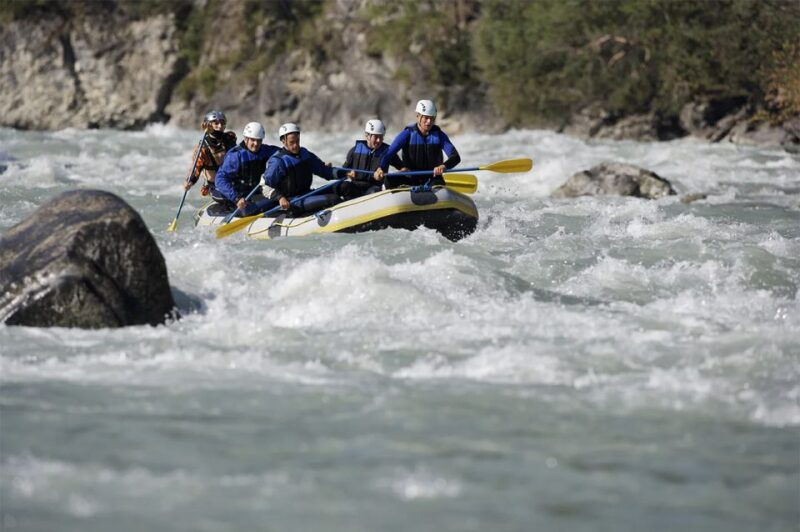 rovaniemi-arctic-river-rafting-adventure