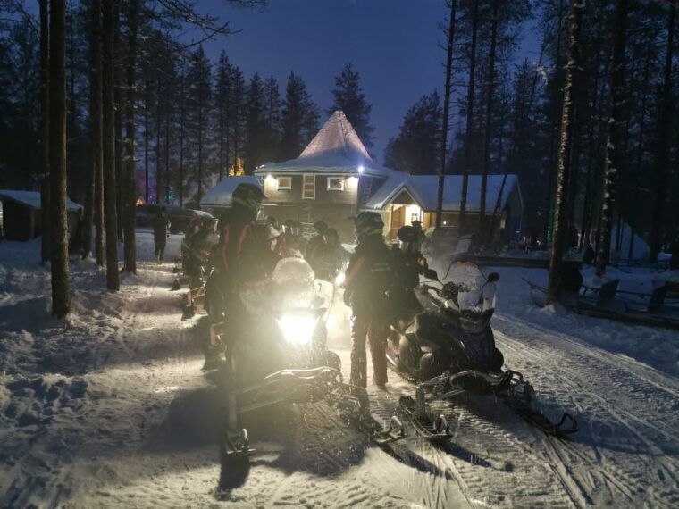 rovaniemi-aurora-borealis-snowmobile-safari-with-campfire