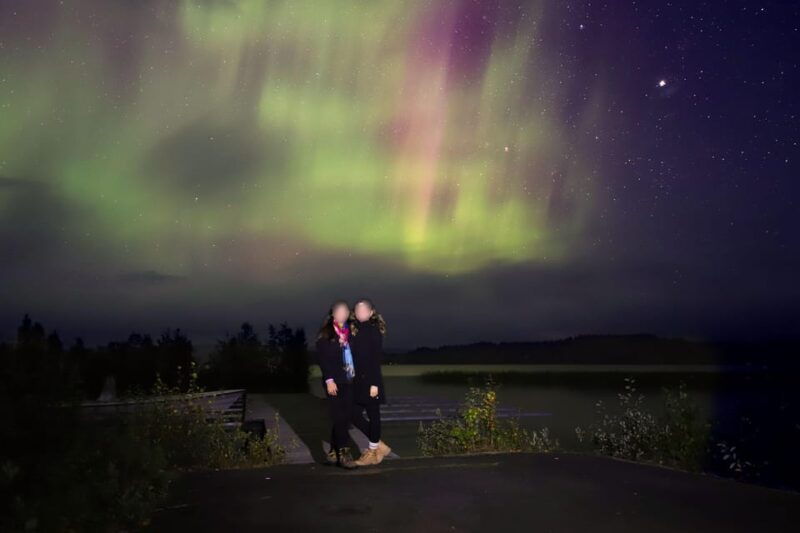 rovaniemi-aurora-hunting-tour-with-photography-by-van