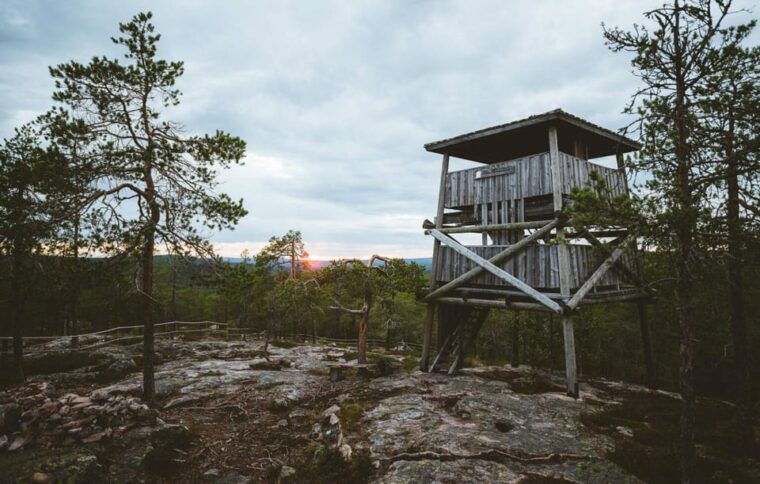 rovaniemi-auttikongas-waterfalls-hike-tour-barbeque