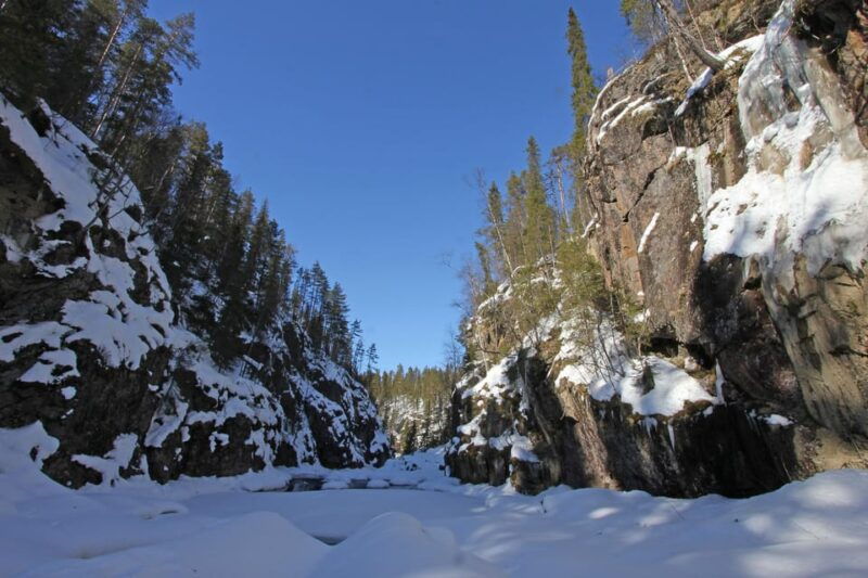rovaniemi-auttikongas-winter-wilderness-hike-bbq