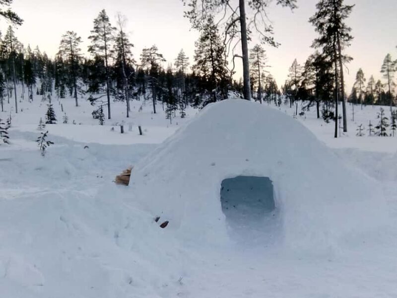 Rovaniemi: Building a Snow Igloo - Key Points
