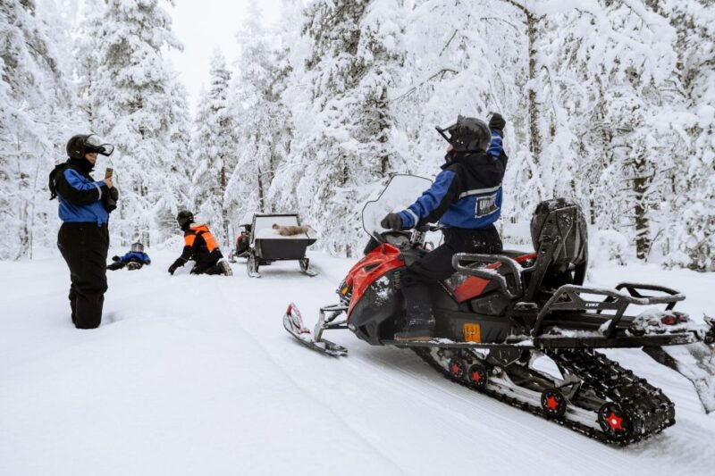 rovaniemi-family-snowmobile-safari-with-campfire-and-snacks