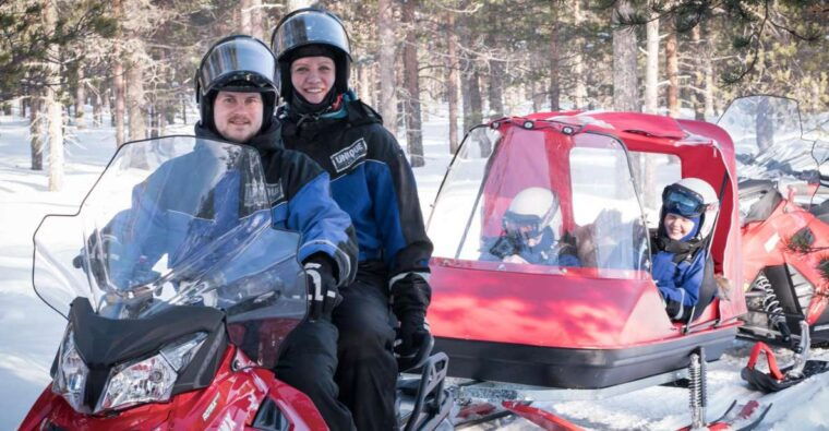 rovaniemi-family-snowmobile-safari-with-campfire-and-snacks