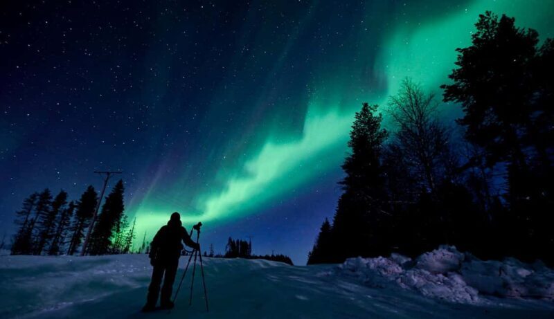 Rovaniemi: Guaranteed Northern Lights Tour With Photography - Analyzing the Value  