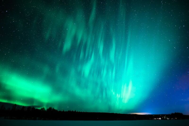 rovaniemi-guaranteed-ultimate-aurora-hunt-with-photographer