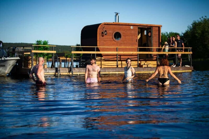 Rovaniemi: Half-day or evening on a floating sauna, swimming and BBQ - Rovaniemi: Half-day or evening on a floating sauna, swimming and BBQ