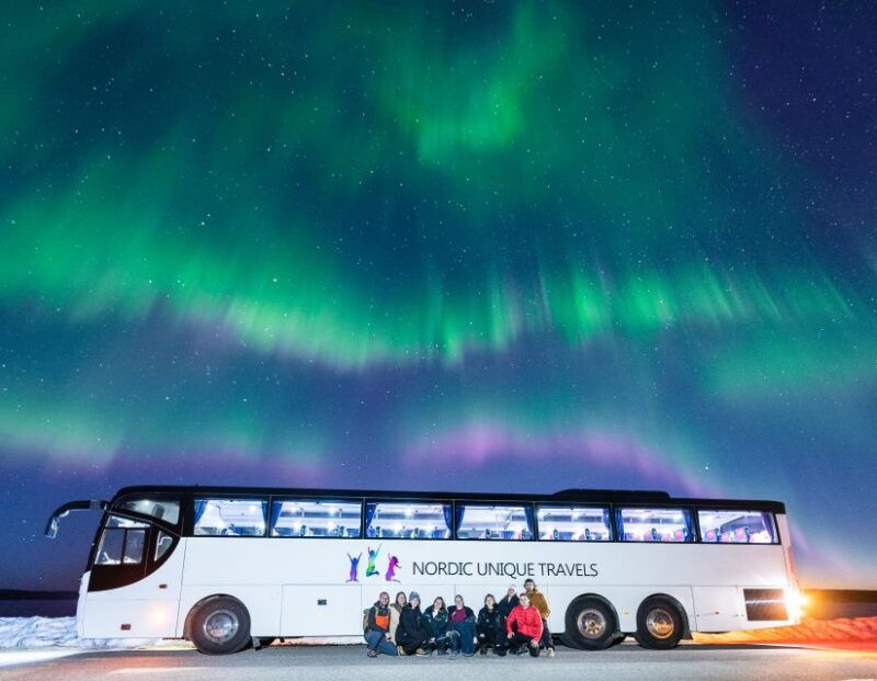 rovaniemi-hunting-northern-lights-bus-tour