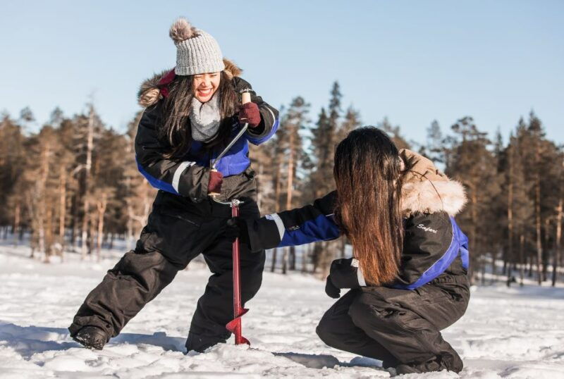 rovaniemi-ice-fishing-experience