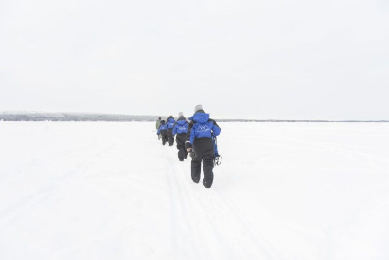 rovaniemi-ice-fishing-experience