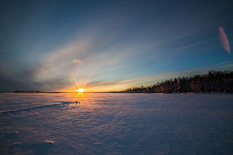 rovaniemi-ice-fishing-on-a-frozen-lake