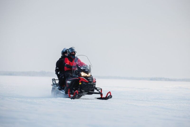 rovaniemi-ice-fishing-snowmobile-safari-combo-day