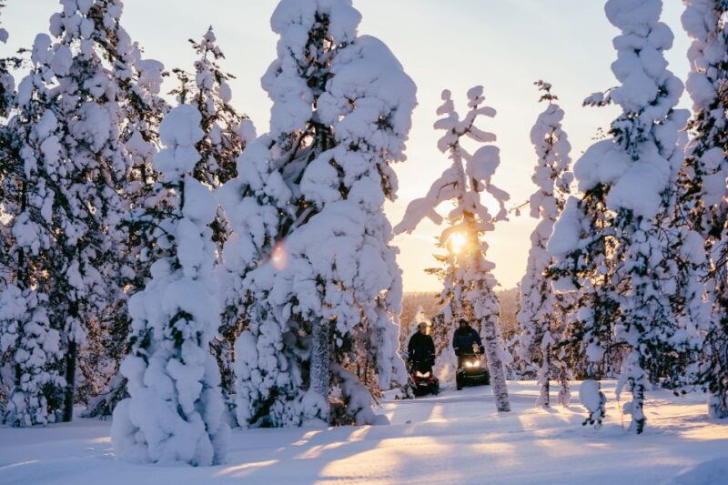 rovaniemi-ice-fishing-snowmobile-safari-combo-day