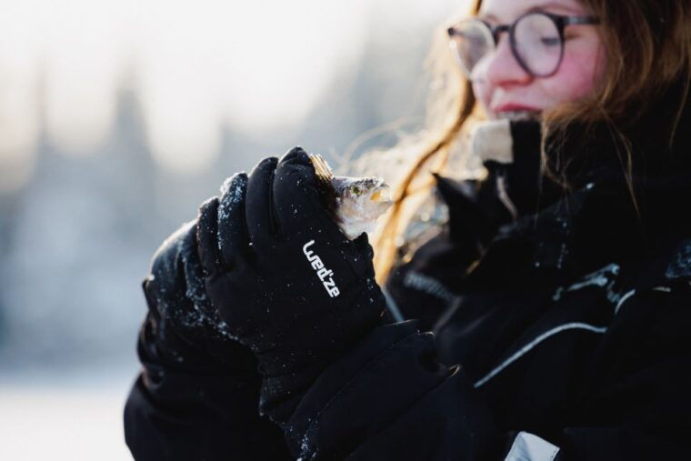 rovaniemi-ice-fishing-snowmobile-safari-combo-day