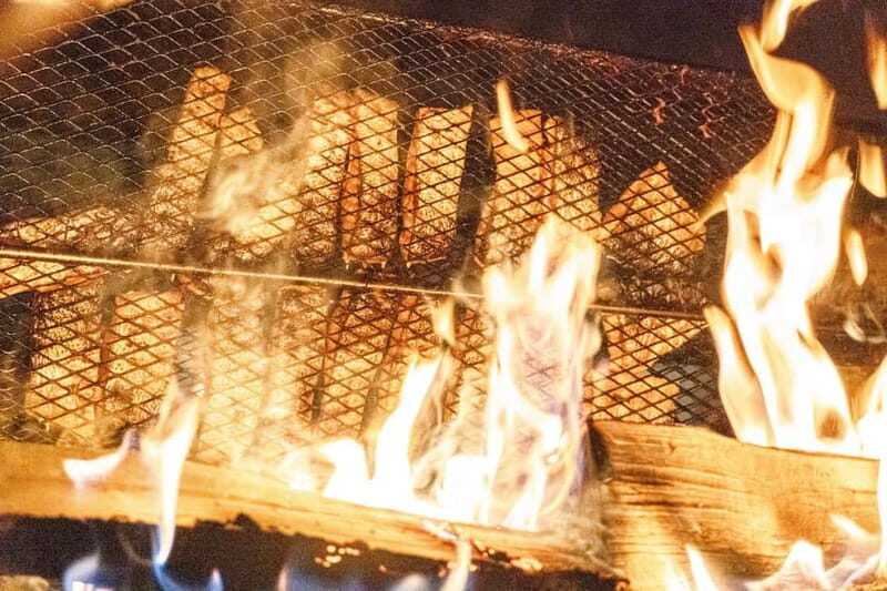 Rovaniemi: Ice sculpting experience with dinner at Kota - FAQ