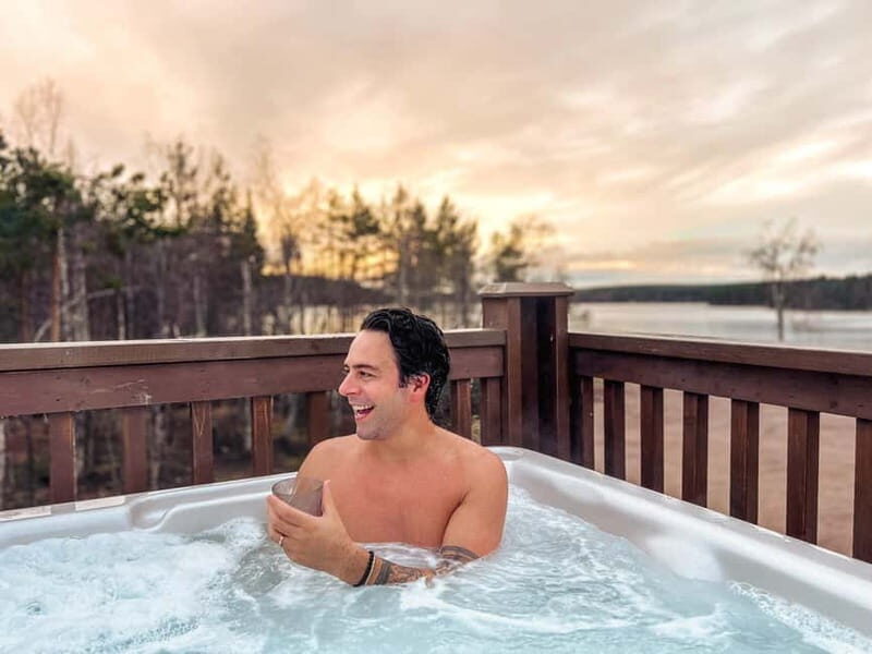 Rovaniemi: Ice sculpting, Sauna Experience & Dinner autumn - Exploring the Day in Detail  