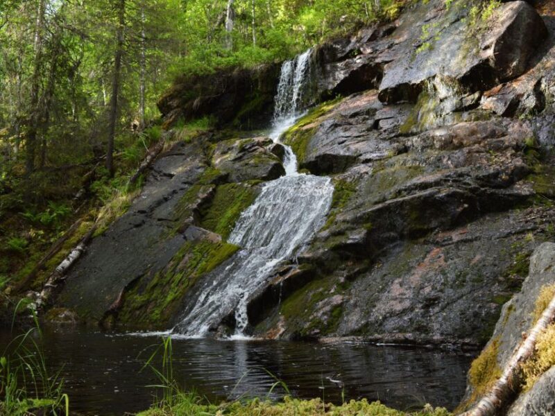Rovaniemi: Korouoma Canyon Hike and Barbecue Experience - Discovering Korouoma: A Natural Wonder
