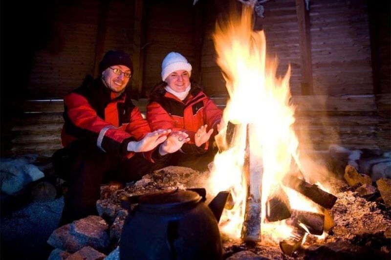 rovaniemi-lapland-northern-lights-tour-with-bbq