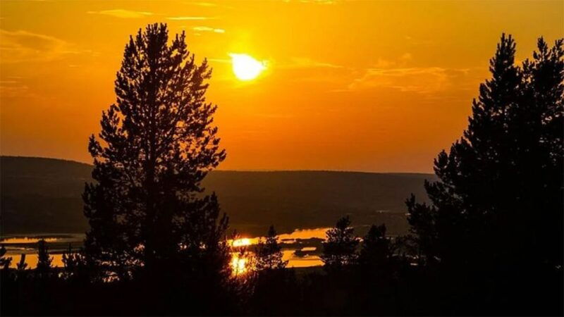 rovaniemi-midnight-sun-atv-ride-during-the-golden-hour