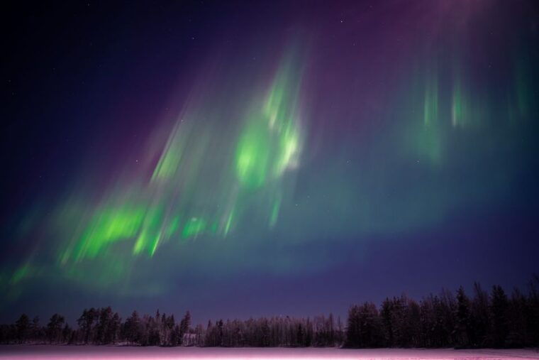 rovaniemi-night-sky-lappish-barbecue