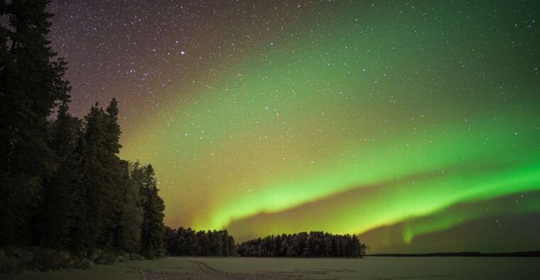 rovaniemi-night-sky-lappish-barbecue