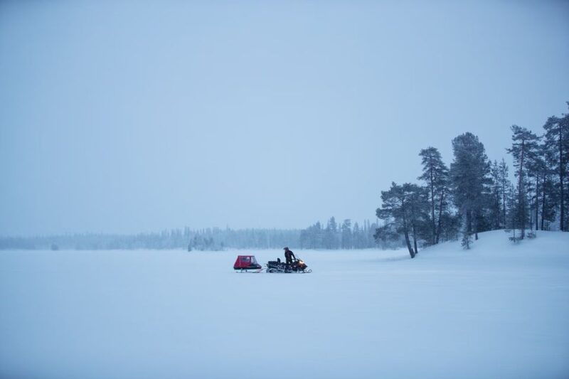 rovaniemi-northern-lights-snowmobile-sledge-ride