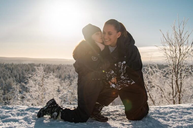 rovaniemi-private-holiday-photo-session-in-rovaniemi