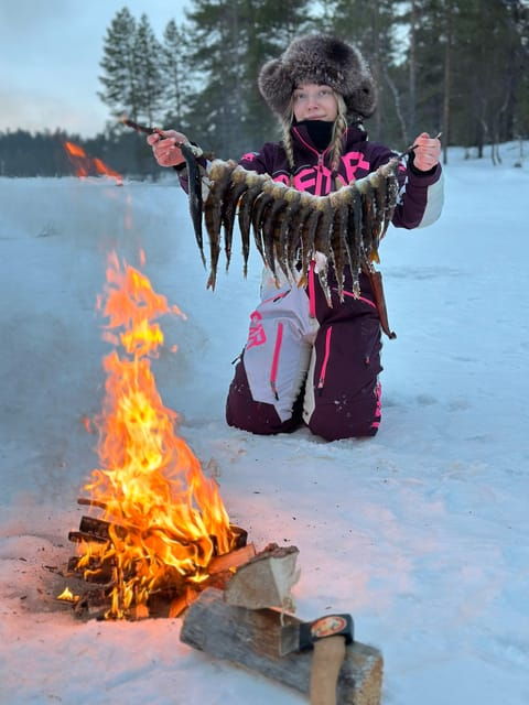 rovaniemi-private-ice-fishing-adventure-with-shamans-hut