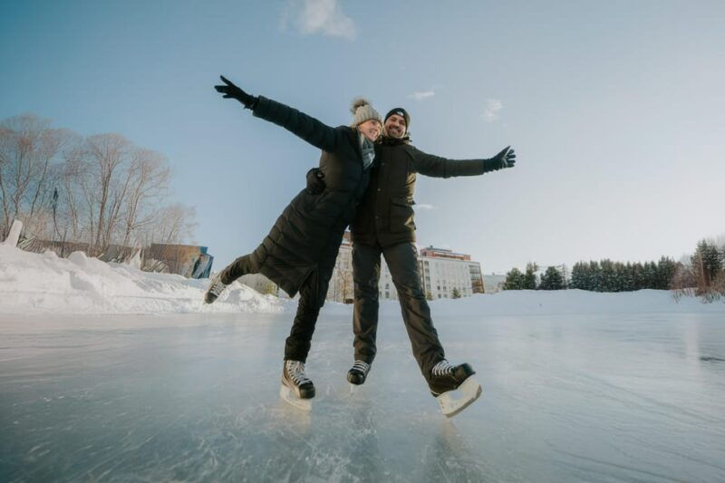 rovaniemi-private-ice-skating-photography-session