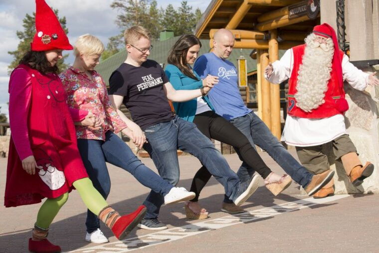 rovaniemi-santa-claus-village-and-arctic-circle