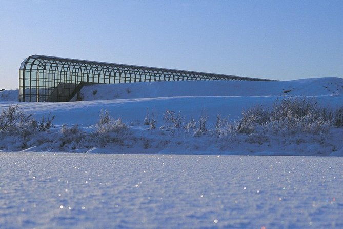 rovaniemi-santa-claus-village-husky-reindeer-farm-arctic-museum