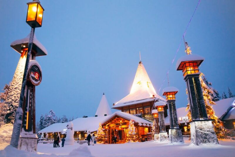 rovaniemi-santas-village-snowmobiling-to-reindeer-farm