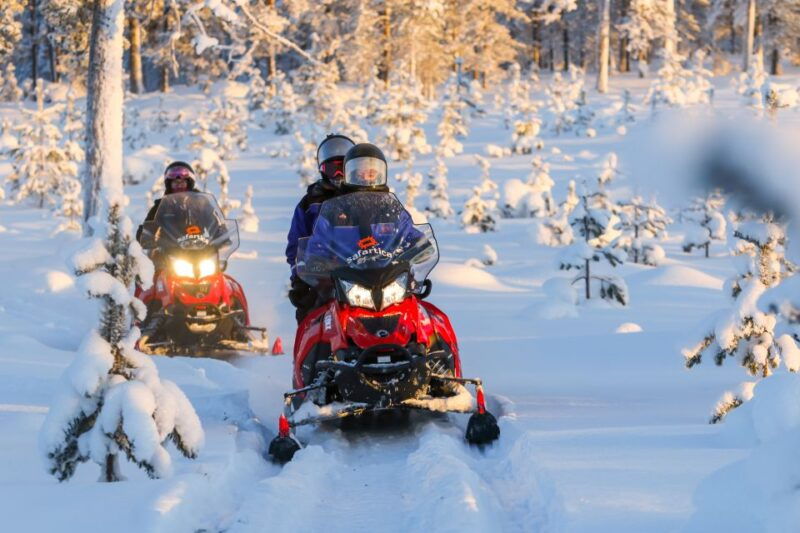 rovaniemi-santas-village-snowmobiling-to-reindeer-farm