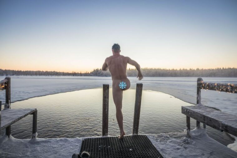 rovaniemi-sauna-ice-swimming-tour-with-dinner-and-aurora