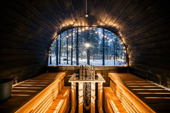 rovaniemi-sauna-world-with-a-hot-tub-jacuzzi-and-cold-pool