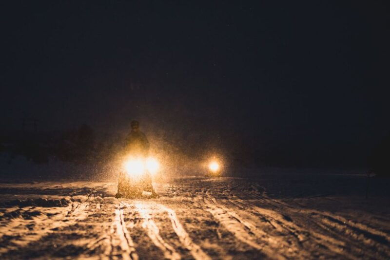 rovaniemi-search-for-northern-lights-snowmobiling-trip