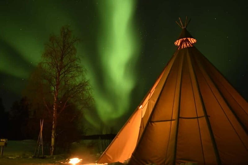 Rovaniemi: Snowtrain to Northern Lights Camp - A Scenic Journey into Arctic Night