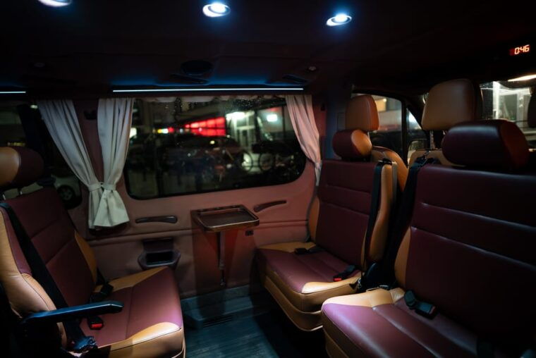 rovaniemi-unlimited-range-northern-lights-hunt-with-vip-van
